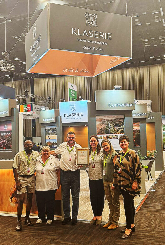 Silver Medium Stand Award